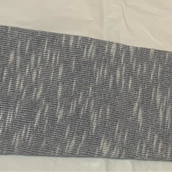 Retrology (Dress Barn) Shimmery Silver Turtleneck Sweater (size L) - Picture 6 of 8